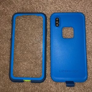Green and blue iPhone X Lifeproof Case